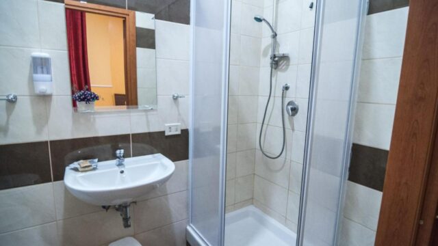 Hotel leone